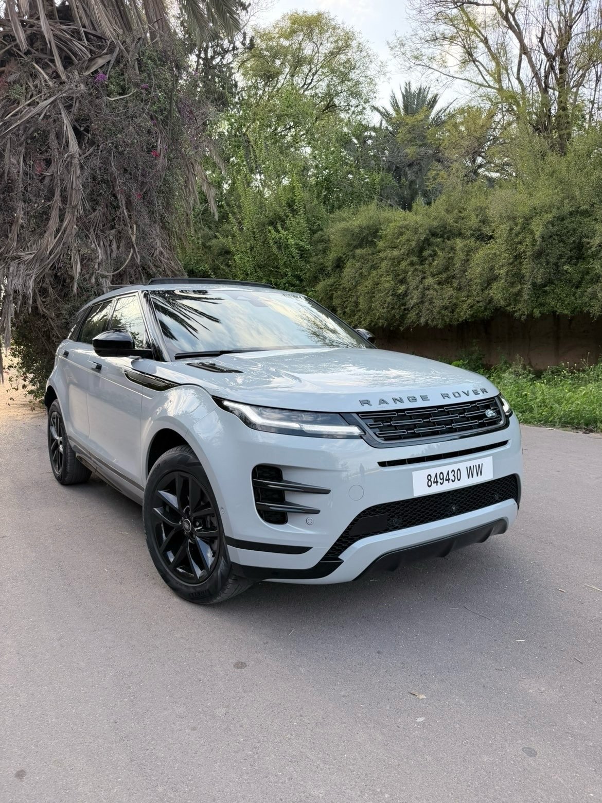 Range Rover evoque for rent in All cities